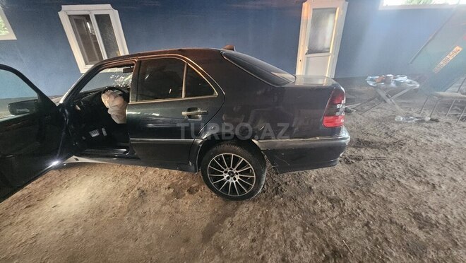Mercedes C 240 1997, 500,000 km - 2.4 l - İmişli