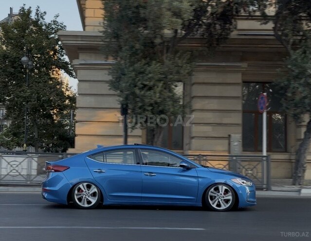 Hyundai Elantra 2016, 178,000 km - 2.0 l - Bakı