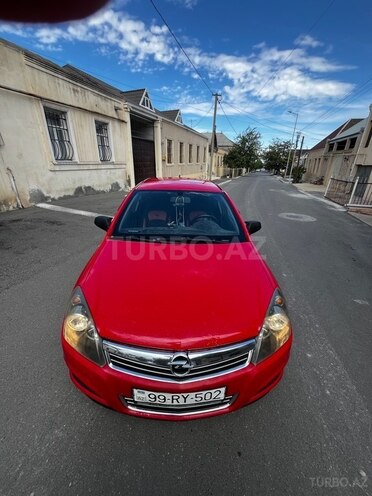 Opel Astra 2009, 396,000 km - 1.4 л - Gəncə