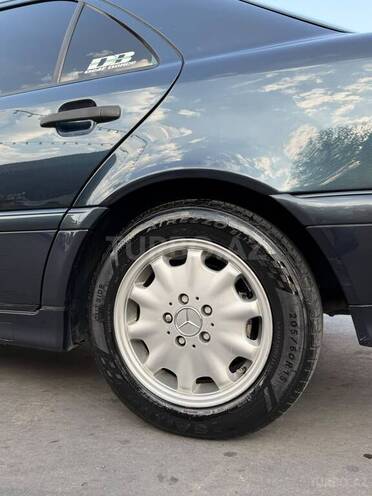 Mercedes C 180 1999, 352,000 km - 1.8 л - Gəncə