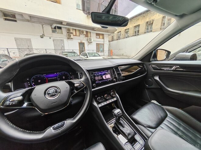 Skoda Kodiaq 2022, 45,500 km - 2.0 л - Bakı