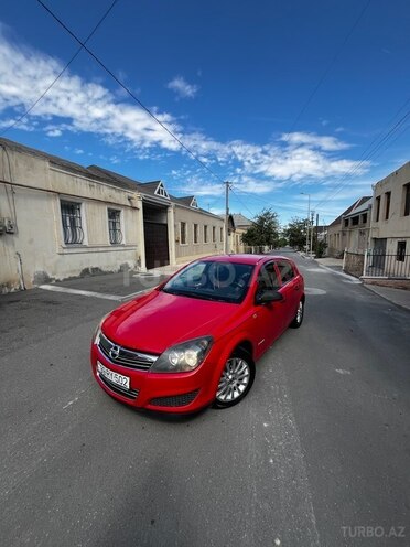 Opel Astra 2009, 396,000 km - 1.4 л - Gəncə