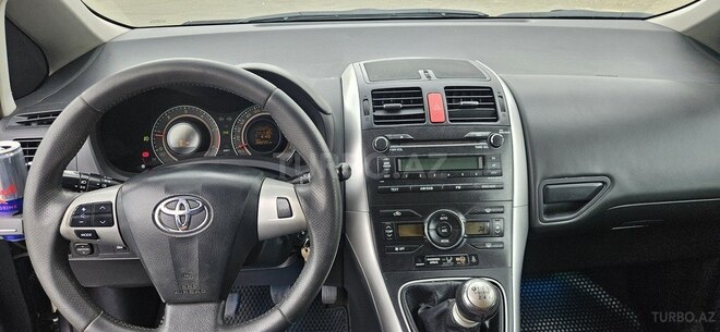 Toyota Auris 2011, 260,000 km - 1.4 л - Masallı