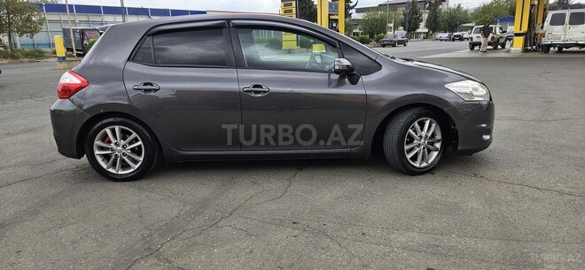 Toyota Auris 2011, 260,000 km - 1.4 л - Masallı