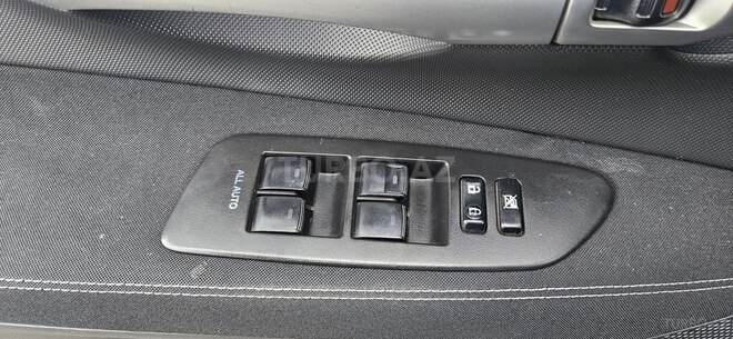Toyota Auris 2011, 260,000 km - 1.4 л - Masallı