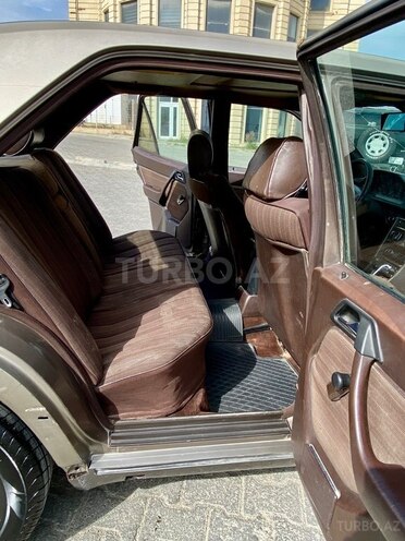 Mercedes 230 E 1989, 520,000 km - 2.3 l - Bakı