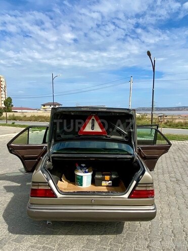 Mercedes 230 E 1989, 520,000 km - 2.3 l - Bakı