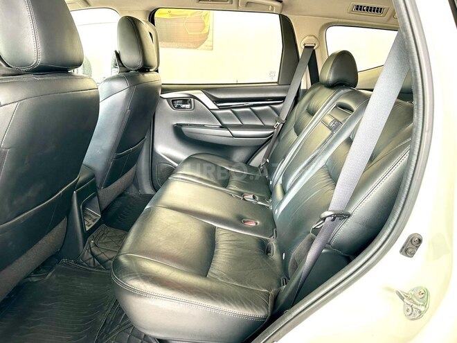 Mitsubishi Pajero Sport 2019, 135,000 km - 3.0 л - Bakı