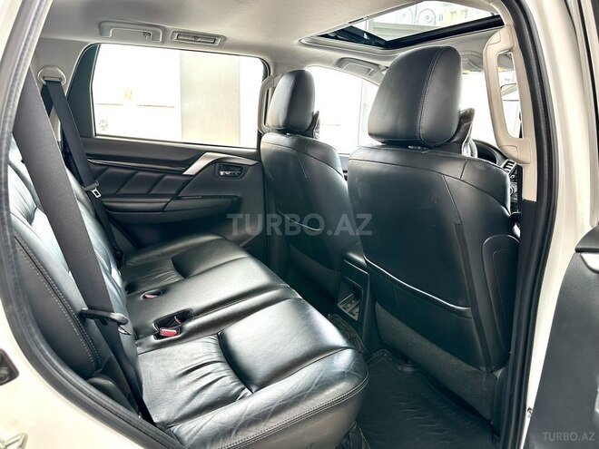 Mitsubishi Pajero Sport 2019, 135,000 km - 3.0 л - Bakı
