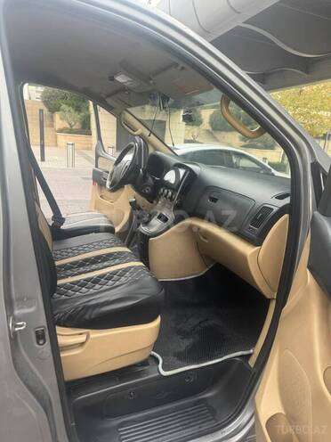 Hyundai H-1 2011, 500,000 km - 2.5 l - Bakı
