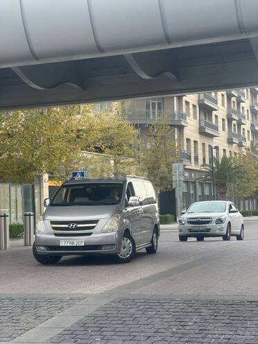 Hyundai H-1 2011, 500,000 km - 2.5 l - Bakı