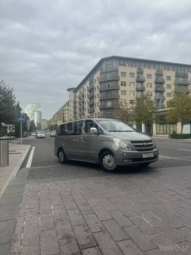Hyundai H-1 2011, 500,000 km - 2.5 l - Bakı