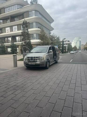 Hyundai H-1 2011, 500,000 km - 2.5 l - Bakı