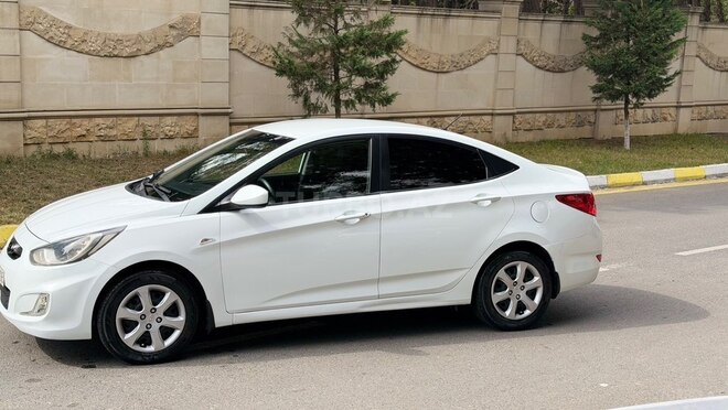 Hyundai Accent 2013, 150,000 km - 1.4 л - Bakı