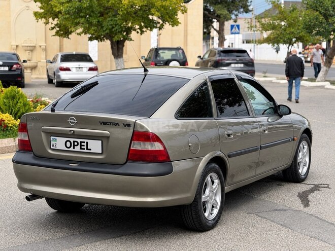 Opel Vectra 1998, 270,000 km - 1.8 l - Bakı