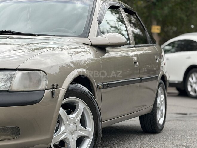 Opel Vectra 1998, 270,000 km - 1.8 l - Bakı