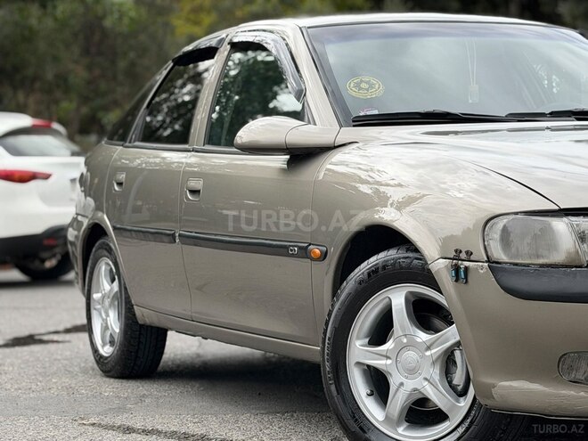 Opel Vectra 1998, 270,000 km - 1.8 l - Bakı