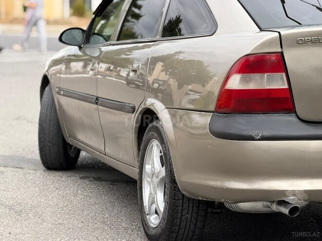 Opel Vectra 1998, 270,000 km - 1.8 l - Bakı