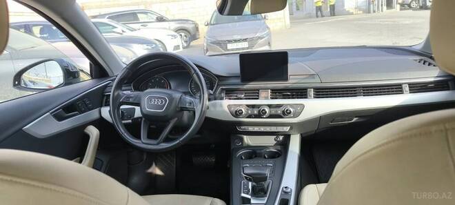 Audi A4 2018, 51,000 km - 2.0 l - Bakı