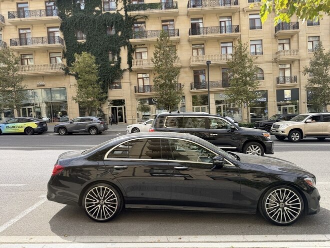 Mercedes E 300 2018, 180,331 km - 2.0 l - Bakı