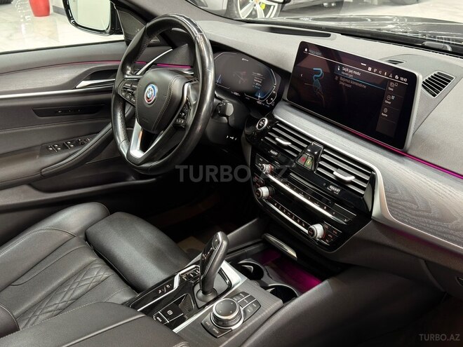 BMW 530e 2022, 64,000 km - 2.0 л - Bakı