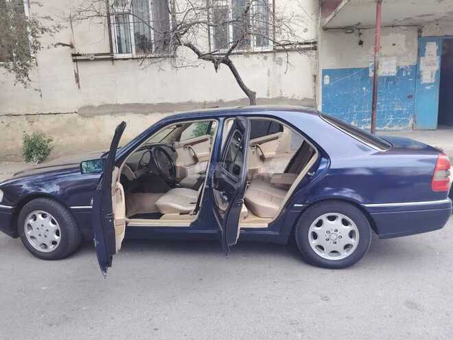 Mercedes C 220 1995, 425,574 km - 2.2 l - Bakı