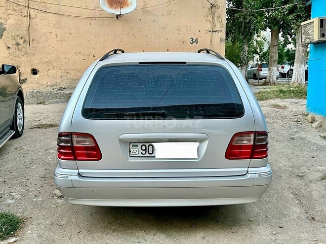 Mercedes E 220 1999, 373,000 km - 2.2 l - Sumqayıt