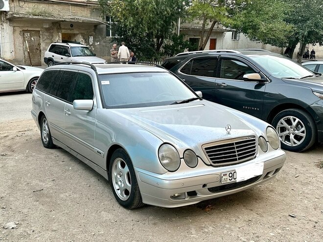 Mercedes E 220 1999, 373,000 km - 2.2 l - Sumqayıt