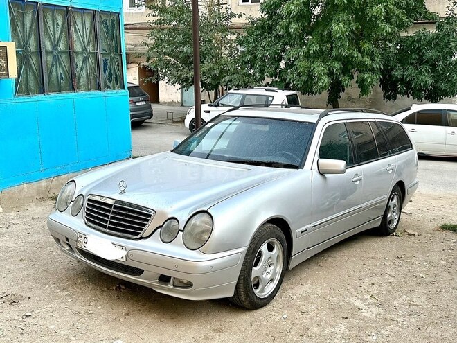 Mercedes E 220 1999, 373,000 km - 2.2 l - Sumqayıt