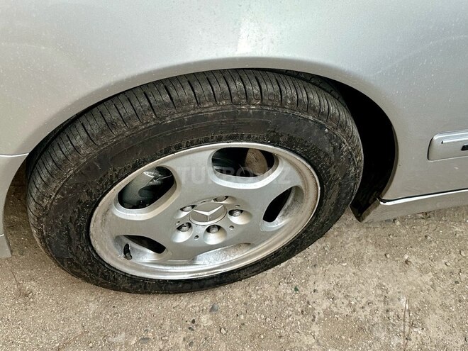 Mercedes E 220 1999, 373,000 km - 2.2 l - Sumqayıt