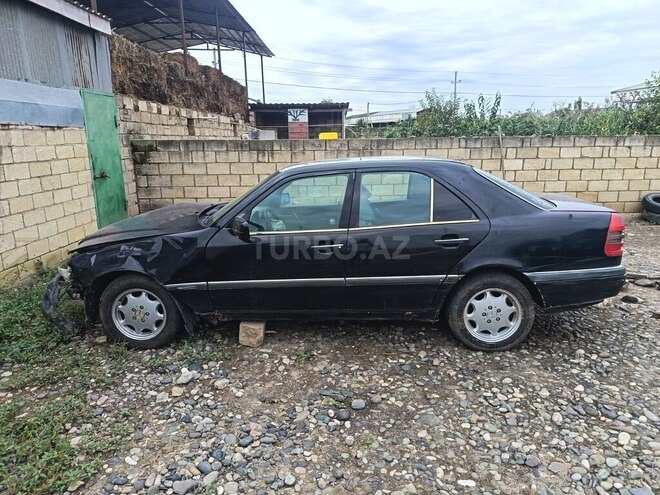 Mercedes C 200 1995, 484,543 km - 2.0 л - Saatlı