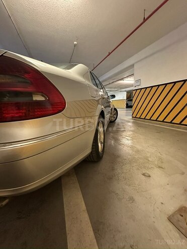 Mercedes E 270 2002, 312,365 km - 2.7 l - Bakı