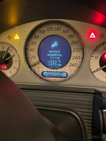 Mercedes E 270 2002, 312,365 km - 2.7 l - Bakı