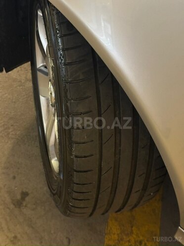 Mercedes E 270 2002, 312,365 km - 2.7 l - Bakı