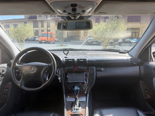 Mercedes C 240 2001, 265,900 km - 2.6 л - Bakı