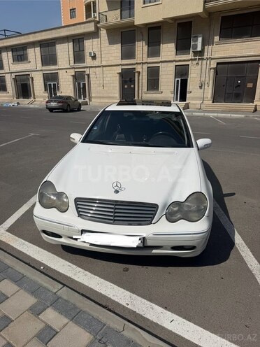 Mercedes C 240 2001, 265,900 km - 2.6 л - Bakı