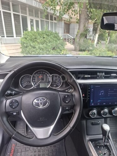 Toyota Corolla 2013, 176,700 km - 1.6 л - Bakı
