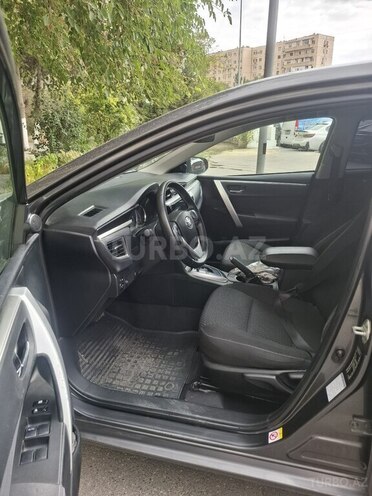 Toyota Corolla 2013, 176,700 km - 1.6 л - Bakı