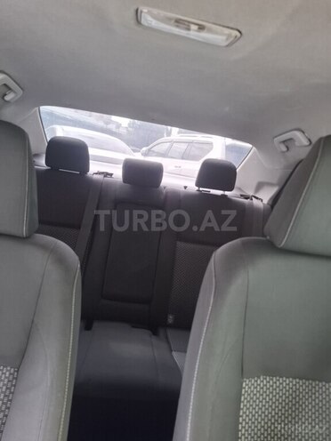 Toyota Corolla 2013, 176,700 km - 1.6 л - Bakı