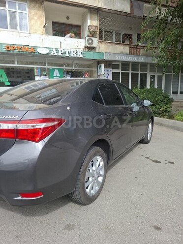Toyota Corolla 2013, 176,700 km - 1.6 л - Bakı