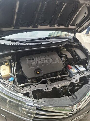Toyota Corolla 2013, 176,700 km - 1.6 л - Bakı