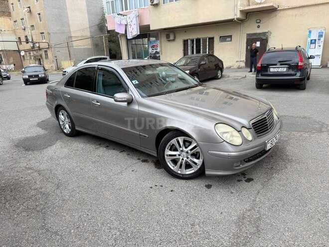 Mercedes E 270 2003, 350,000 km - 2.7 l - Sumqayıt
