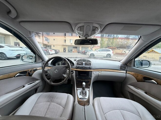 Mercedes E 270 2003, 350,000 km - 2.7 l - Sumqayıt