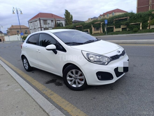Kia Rio 2013, 280,000 km - 1.6 л - Bakı