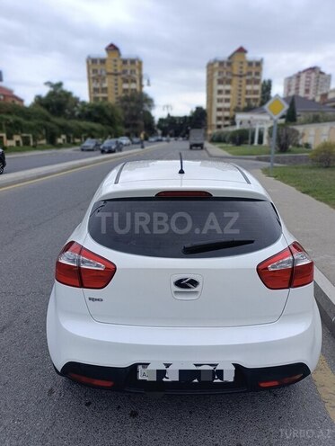 Kia Rio 2013, 280,000 km - 1.6 л - Bakı