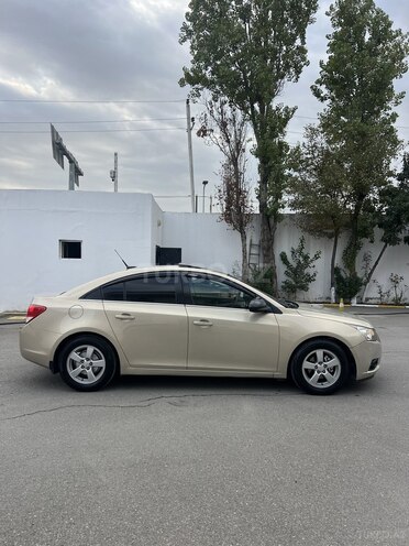 Chevrolet Cruze 2011, 240,000 km - 1.4 л - Bakı
