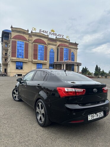 Kia Rio 2013, 252,435 km - 1.4 л - Lənkəran