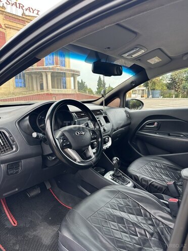 Kia Rio 2013, 252,435 km - 1.4 л - Lənkəran