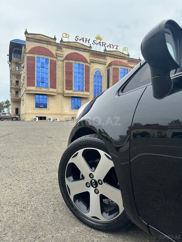 Kia Rio 2013, 252,435 km - 1.4 л - Lənkəran