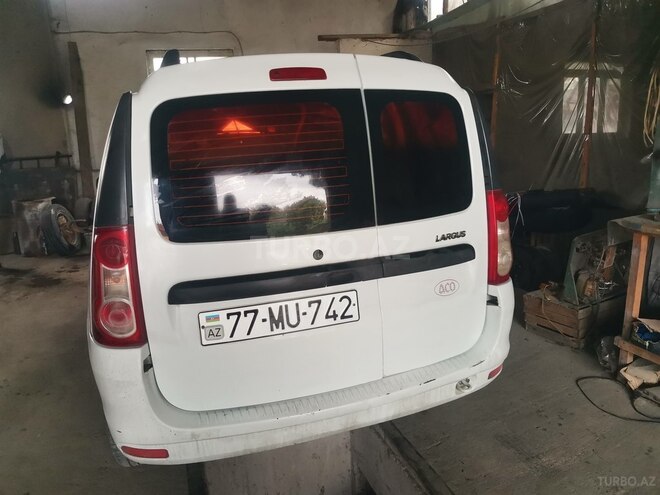 LADA (VAZ) Largus 2013, 371,700 km - 1.6 l - Quba